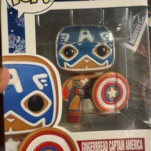 Funko Pop! Marvel: Holiday - Gingerbread Captain America #933 Vinyl Figure